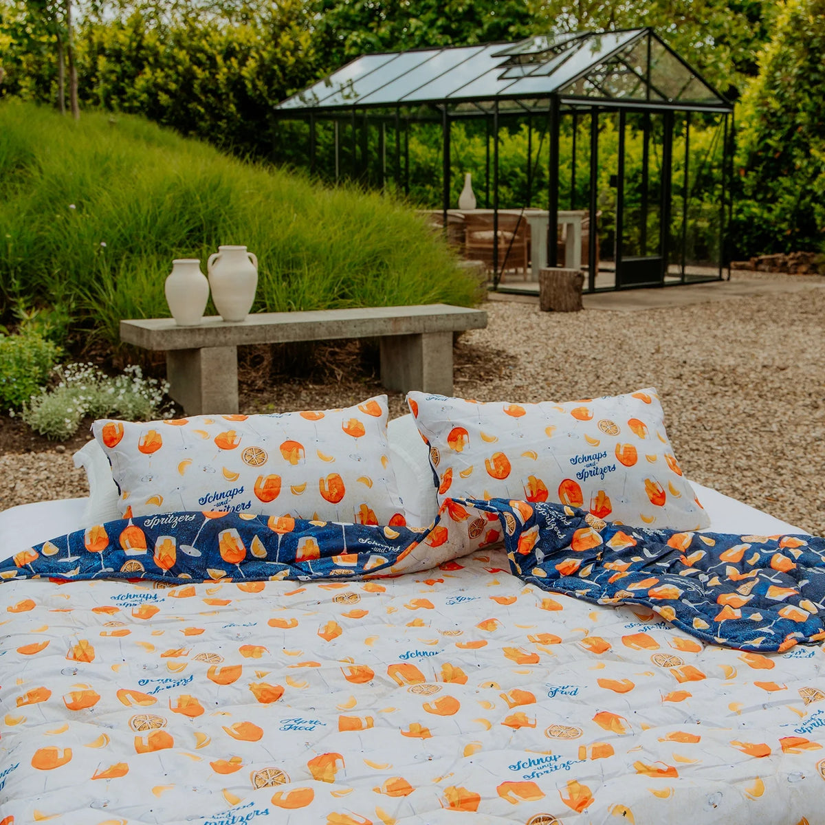 Kussenslopen | A Fish Named Fred & Thehappybed | Aperol Spritz | Set van 2