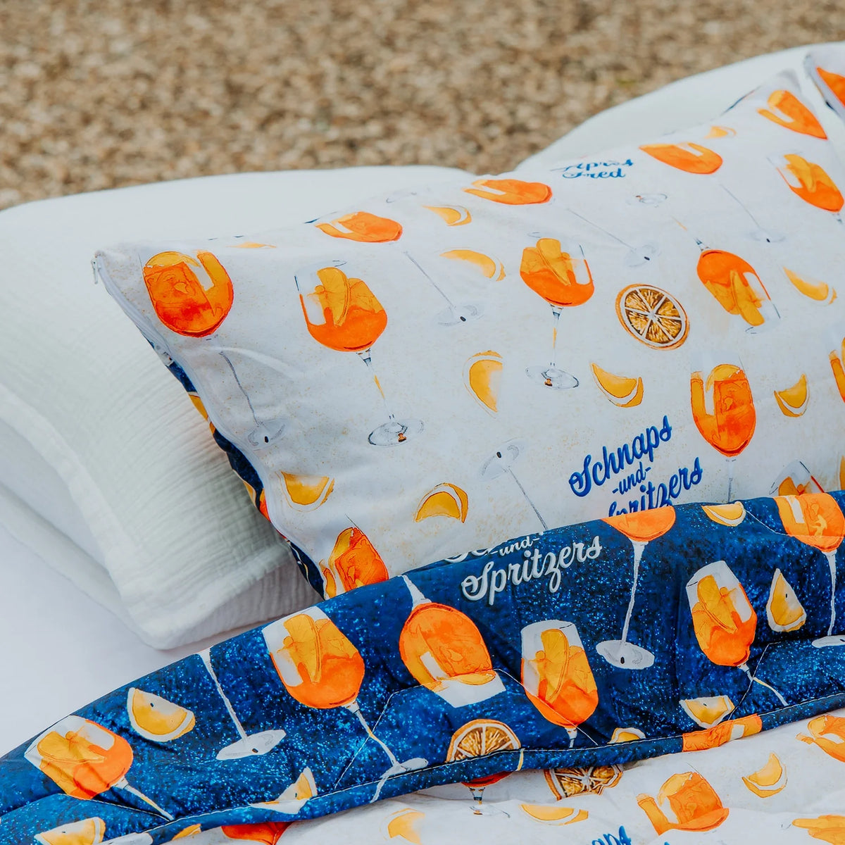 Kussenslopen | A Fish Named Fred & Thehappybed | Aperol Spritz | Set van 2