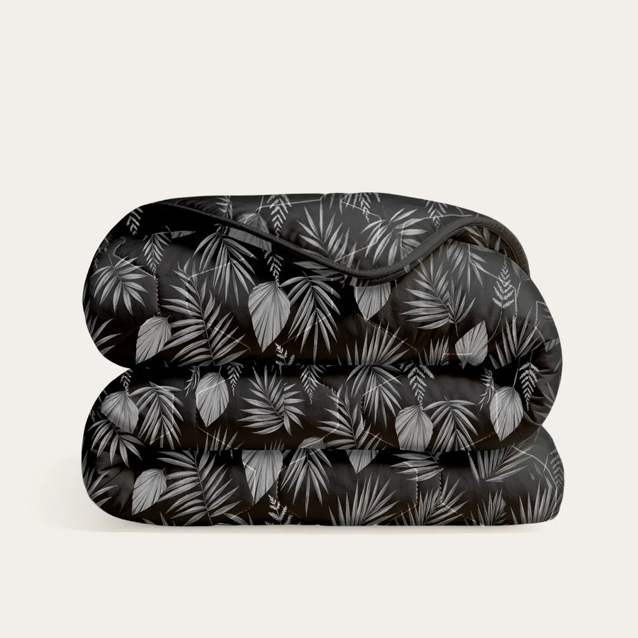 Wasbaar All Season Dekbed | Original Prints | Black Leaves