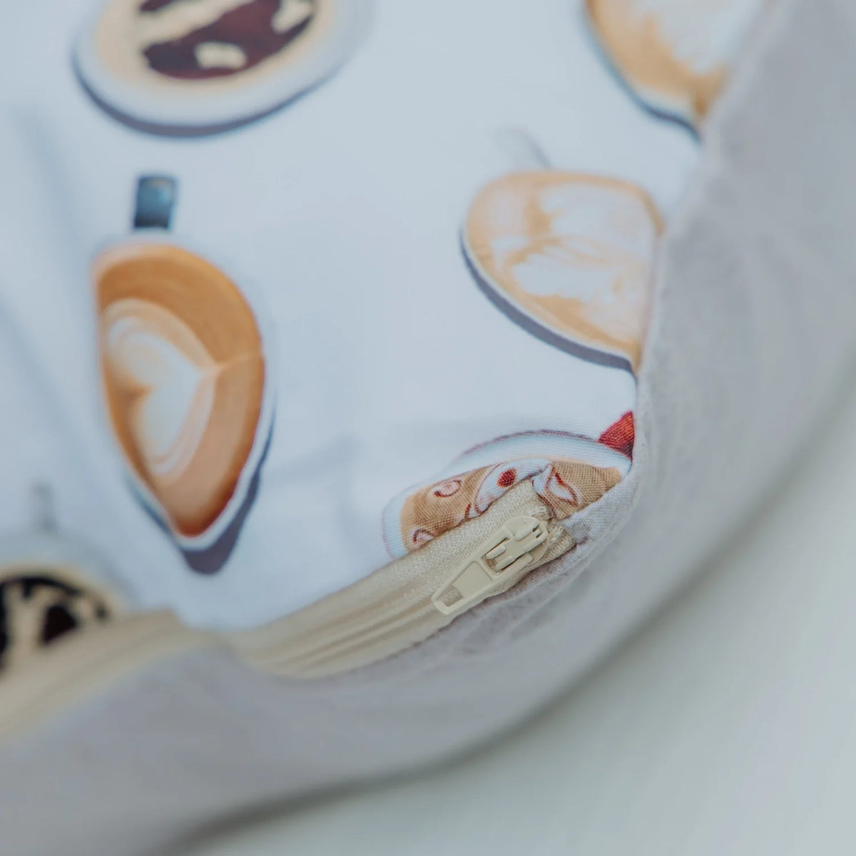 Kussenslopen | A Fish Named Fred & Thehappybed | Coffee Dream | Set van 2