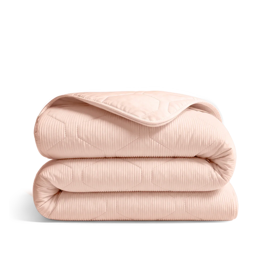 Thehappybed Corduroy wasbaar all season dekbed soft peach met zijdezachte microvezels