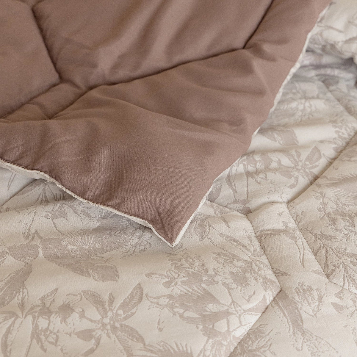 Wasbaar All Season Dekbed | Jacquard | Brown