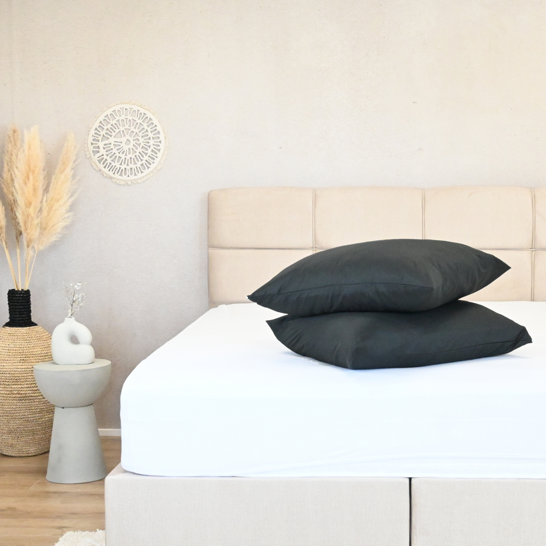 Thehappybed bestseller bundel – Set van 3 (Black Leaves, Taupe & Black) - Incl. kussenslopen (60x70 cm) - Dekbedden voor het hele jaar