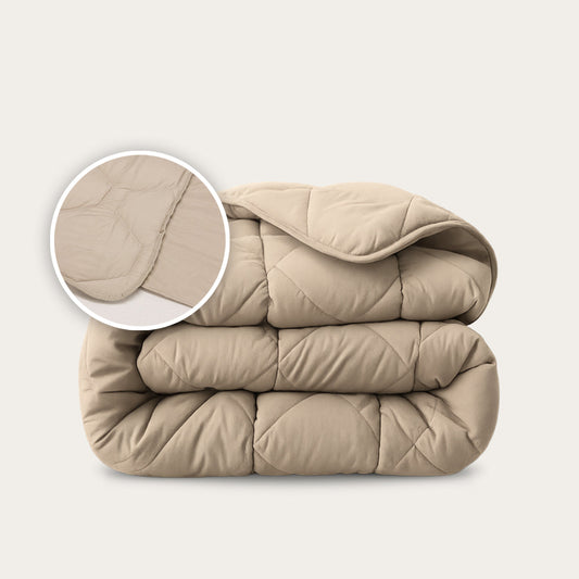 Comfortabel taupe Thehappybed dekbed voor het hele jaar met instopstrook en hypoallergeen design